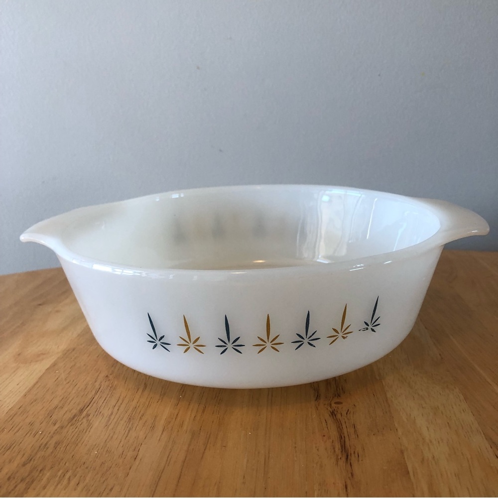 Vintage Anchor Hocking Fire King Candle Glow 1 1/2 Qt. Casserole dish 437